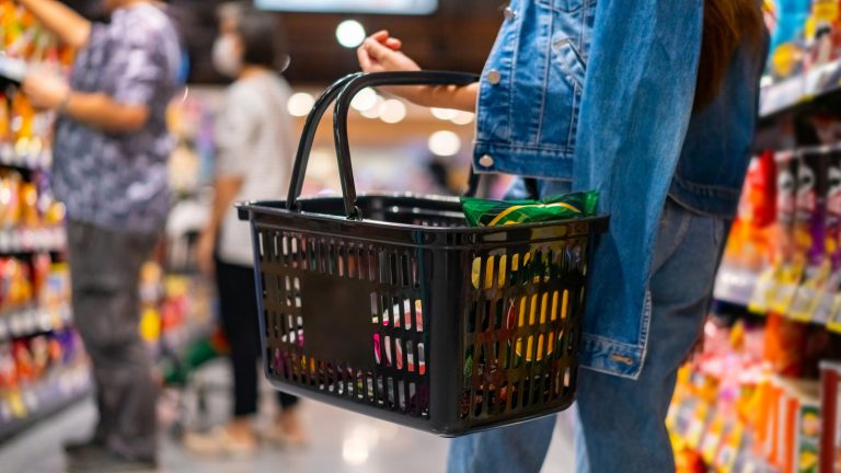 How Frequently Should You Grocery Shop to Truly Save Money?