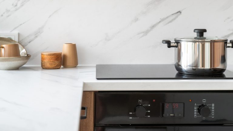 The Benefits of Choosing Pencil Edges for Your Kitchen Countertop