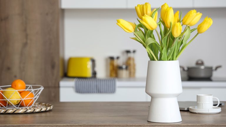 Maximize Your Kitchen's Floral Decor with This Color Rule