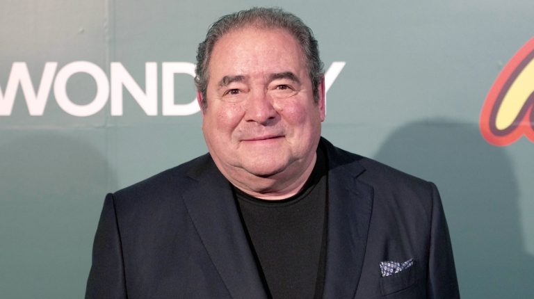 Key Indicators Emeril Lagasse Seeks in a High-Quality Restaurant