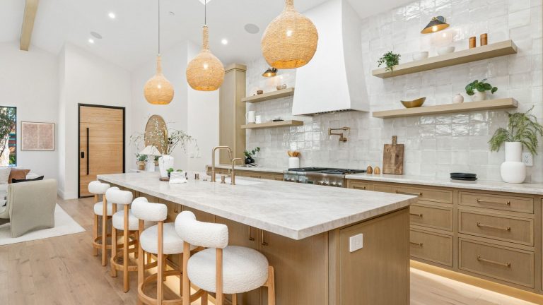 Expert Guide to Designing a Timeless Kitchen