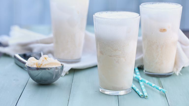 Top Liquors to Enhance Your Ginger Ale Float with a Boozy Twist