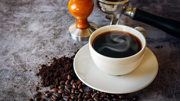 To Enjoy the Ideal Cup of Coffee, Sip It at This Temperature