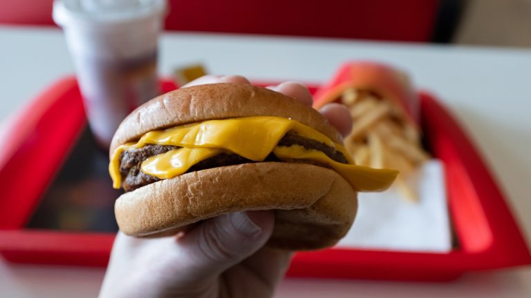 5 Fast Food Places Where You Can Get a Burger for Breakfast
