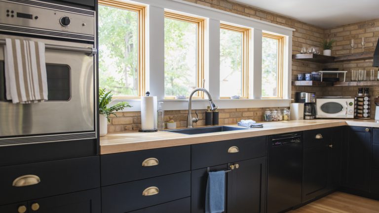Select These Appliance Styles to Revitalize a Dull Kitchen