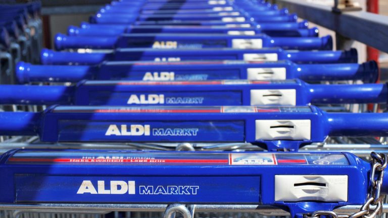 What To Do If You Don't Have A Quarter At Aldi