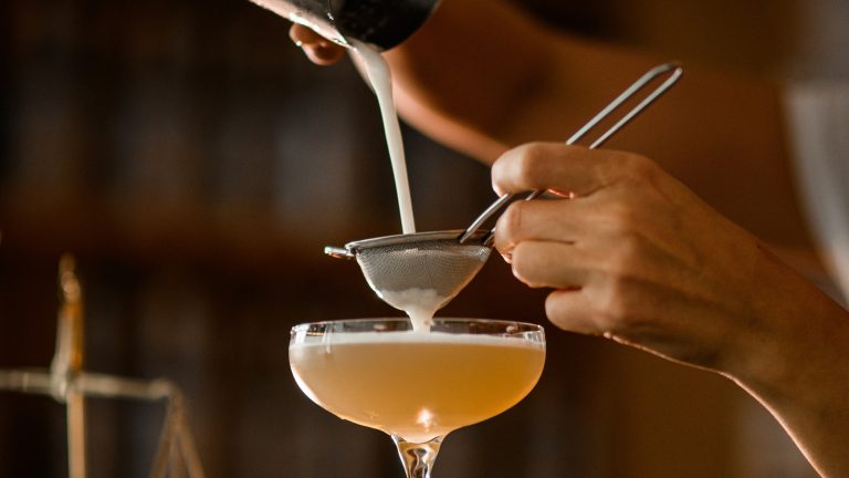 How Many Egg Whites Are Needed for the Perfect Frothy Cocktail?