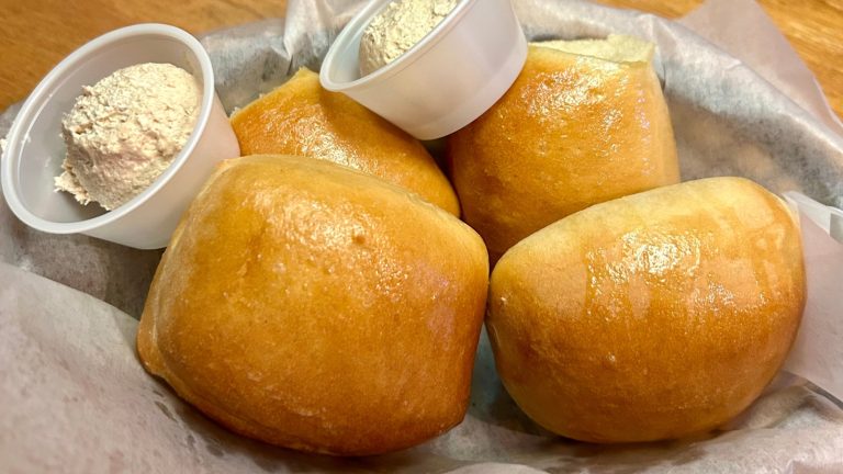 You Can Freeze Texas Roadhouse Rolls (And You'll Be Happy You Did)