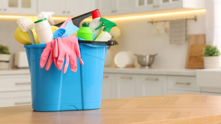 The Overlooked Smelly Kitchen Item You Should Be Cleaning