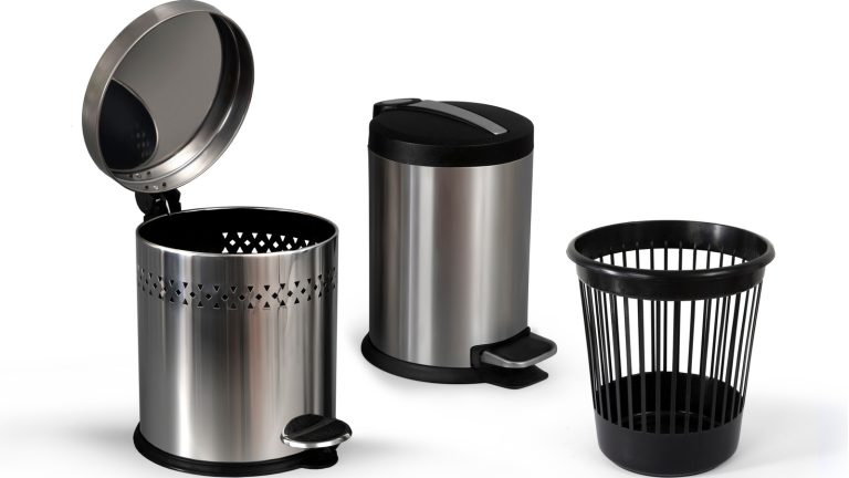 9 Kitchen Garbage Cans That Effectively Block Flies and Odors