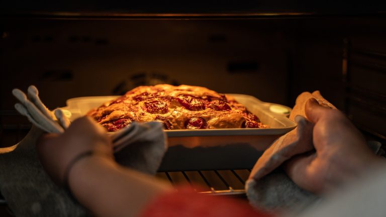 Understanding Oven Hot Spots and Their Impact on Cake Baking