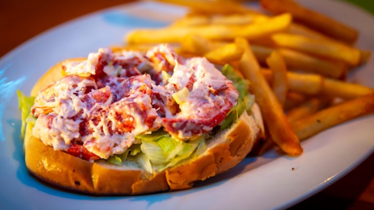 What Is the Ideal Budget for a Quality Lobster Roll?