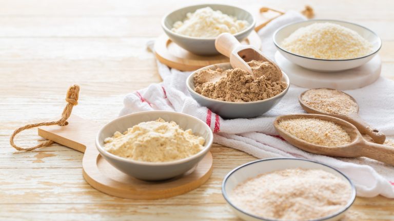 Experts Unveil the 7 Healthiest and 4 Least Healthy Flours