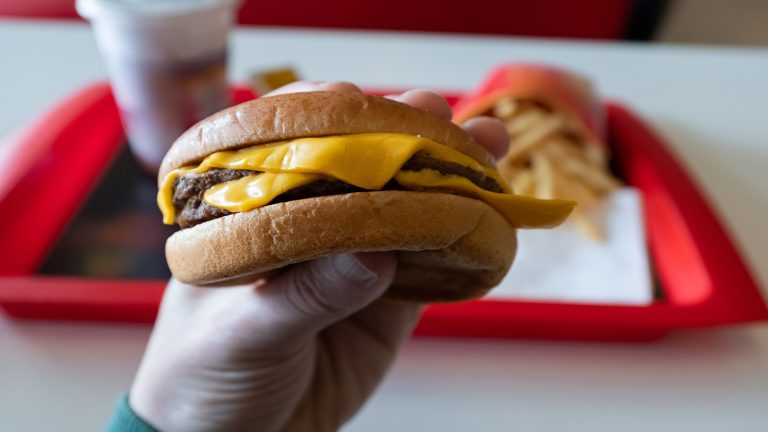Does America's First Drive-Thru Fast Food Joint from Missouri Still Exist?