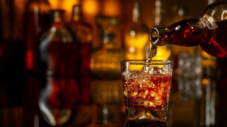 The Ice Cube Technique Bourbon Enthusiasts Rely On For Smoother Sips