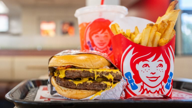 This Lesser-Known Burger Chain Might Have Influenced the Founding of Wendy's