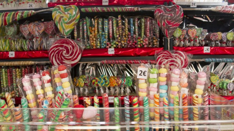 This Legendary California Candy Shop Created the World's Largest Lollipop