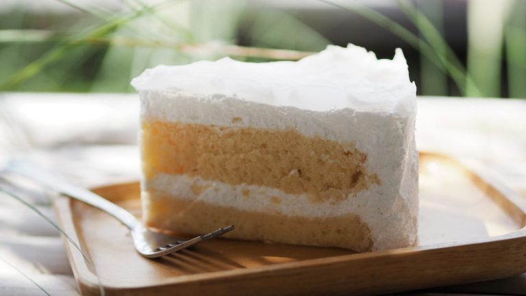 This Long-Lost Vintage Cake Dates Back to the 1860s