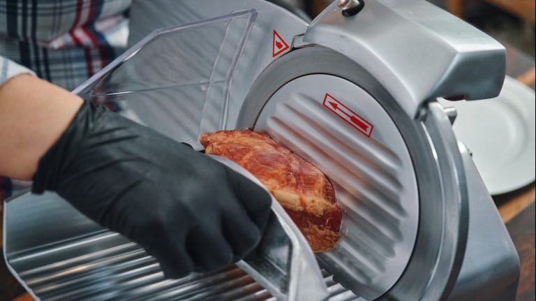 The Crucial Step You Must Not Overlook When Using a Meat Slicer