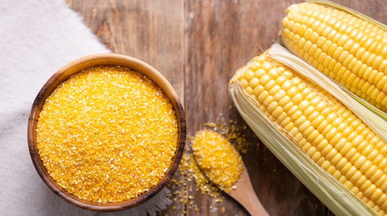 Effortlessly Convert Popcorn Kernels into Cornmeal with This Simple Method