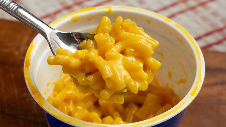 The Least Cheesy Microwavable Mac and Cheese Cup