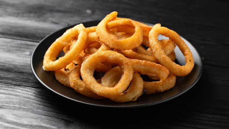 13 Top Sauces for Dipping Onion Rings