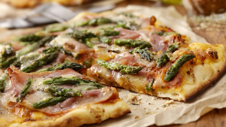 The Ultimate Guide to Preparing Asparagus for Perfect Pizza Topping Texture