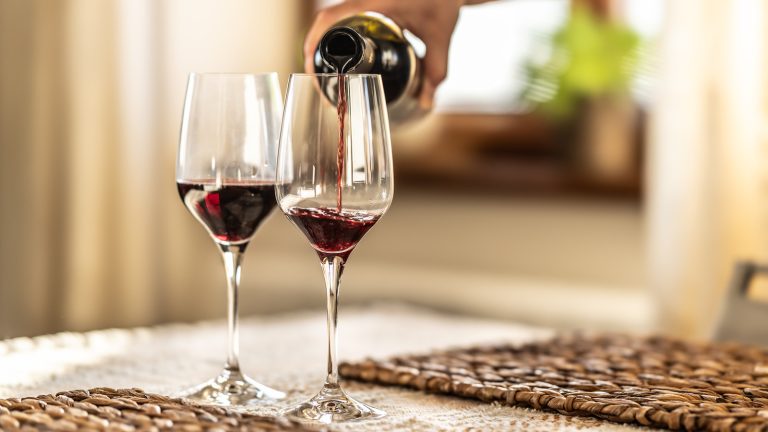 How Much Sugar Does a Glass of Red Wine Typically Contain?