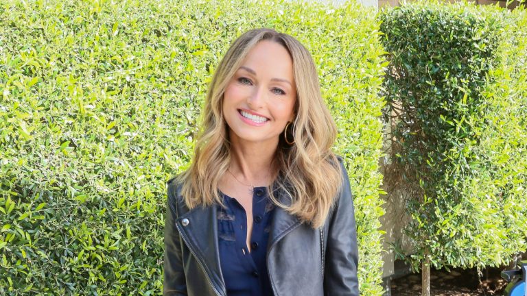 The Giada De Laurentiis-Approved Hair Dryer Chicken Trick