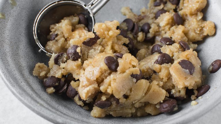 Scrambled Cookies: TikTok's Ingenious Solution for Oven-Free Baking