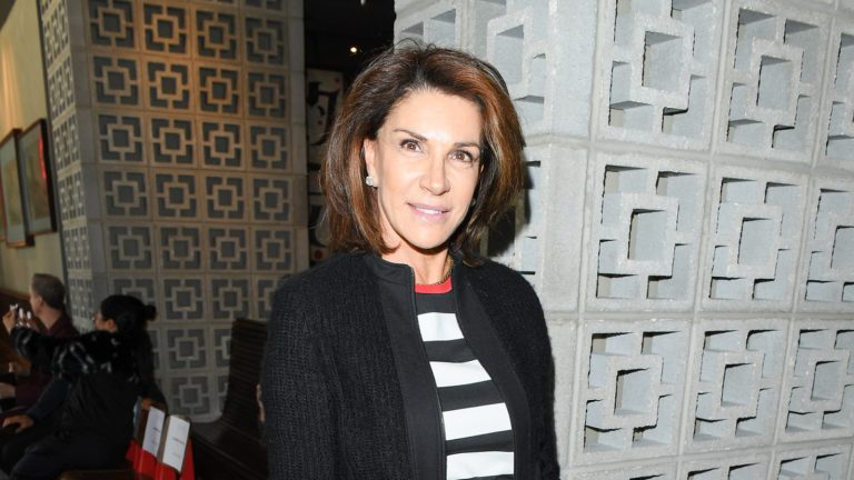 HGTV's Hilary Farr Shares Crucial Advice for Selecting Kitchen Colors