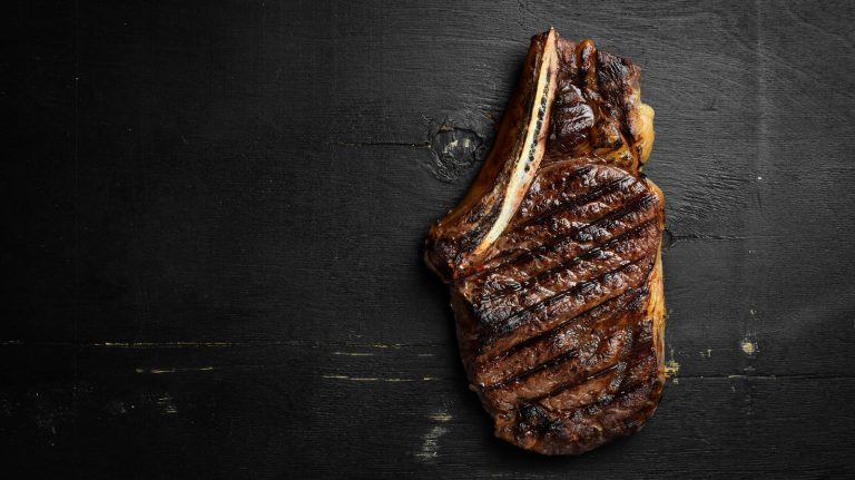 How to Enjoy Bone-In Steak at a Steakhouse