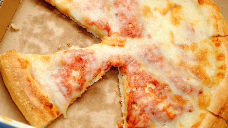 The Top 4 Ways to Reheat Pizza Without Ruining It