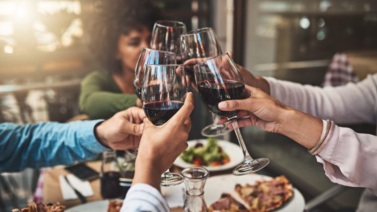 Essential Steps You Must Remember When Planning a Dinner Party