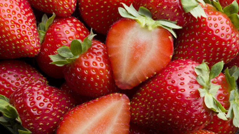Cultivate the Juiciest Garden Strawberries Using a Simple Pantry Staple