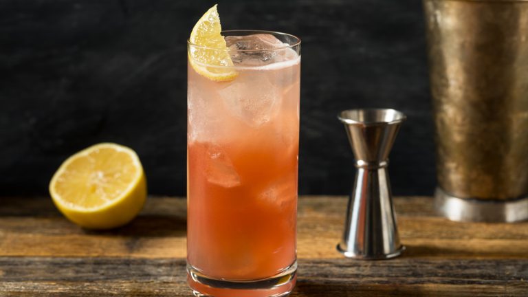 This Vintage Gin Cocktail is Ideal for Summer — And It's Not a Gin and Tonic