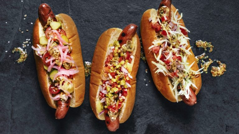 How to Effortlessly Create a Stress-Free Hot Dog Bar for Your Party
