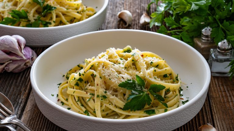 Why You Should Consider Pasta Temperature Before Adding a Light Sauce