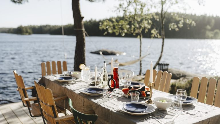 Effortlessly Tidy Up After Your Summer Party with This Organizational Tip