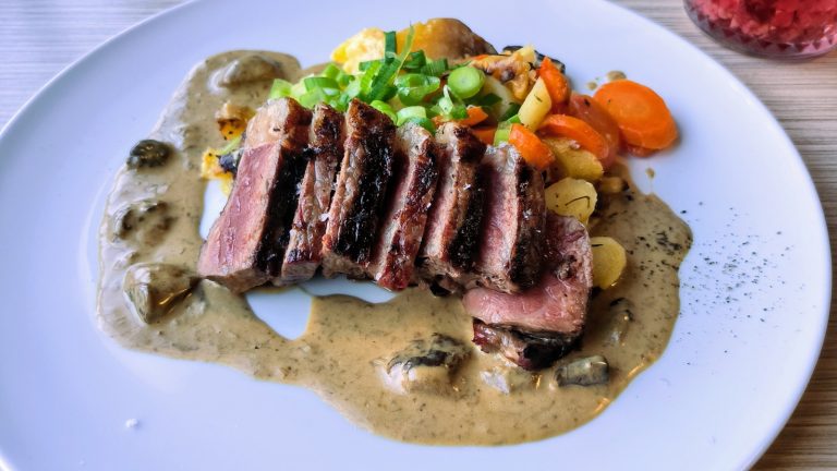 The Easy Trick to Deepen the Richness of Mushroom Steak Sauce