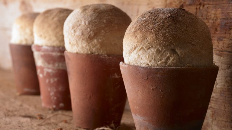 Transform Clay Flower Pots into Stunning Bread Bakers