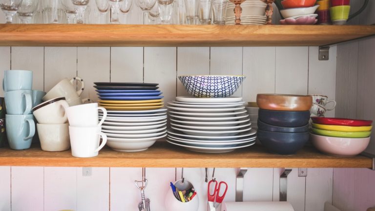 The Upscale Dinnerware Brand Easily Recognizable at Thrift Stores
