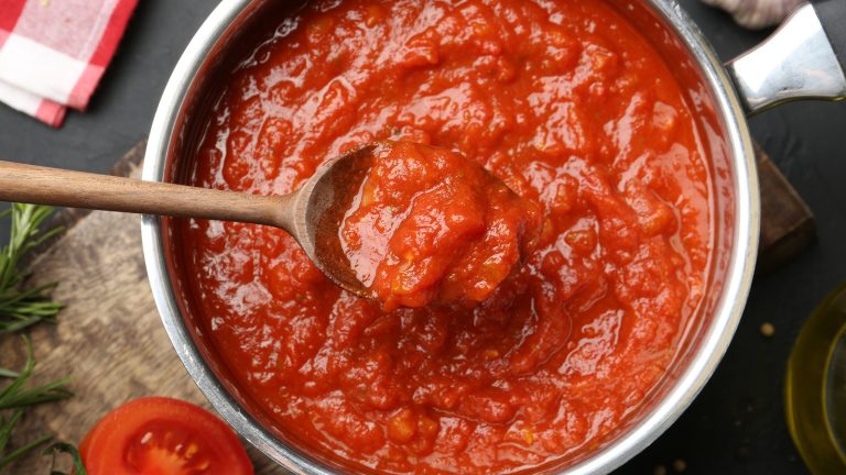 Puttanesca vs. Arrabbiata: Comparing These Spicy Italian Sauces