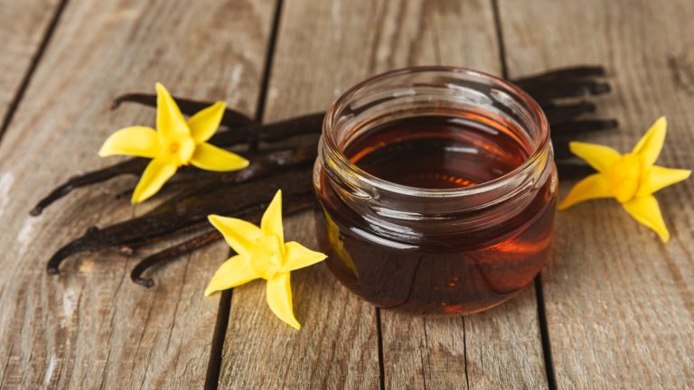 How to Enhance Flavor by Replacing Vanilla Extract with Liquor