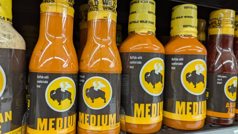 Where to Find a Copycat Version of Buffalo Wild Wings' Sauce If You're a Fan