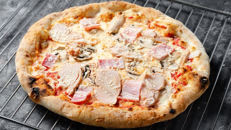 5 Underrated Frozen Pizza Brands Worth Trying