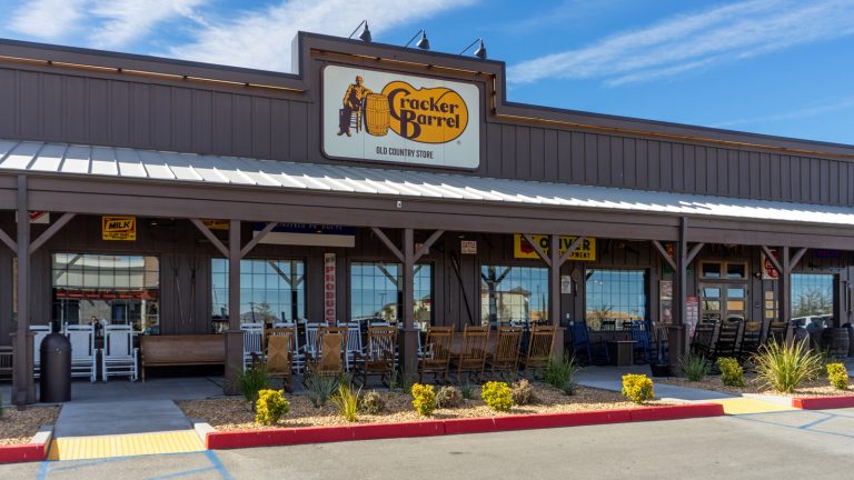 Why Cracker Barrel Enthusiasts Are Upset Over Its New Contemporary Decor
